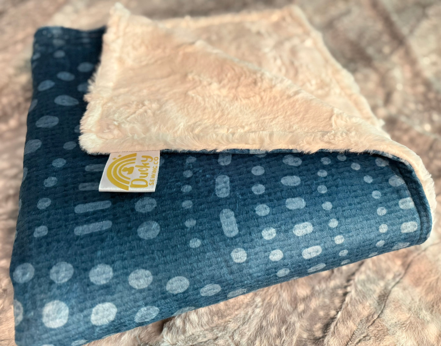Scalloped Dots Mama Bear Minky Throw