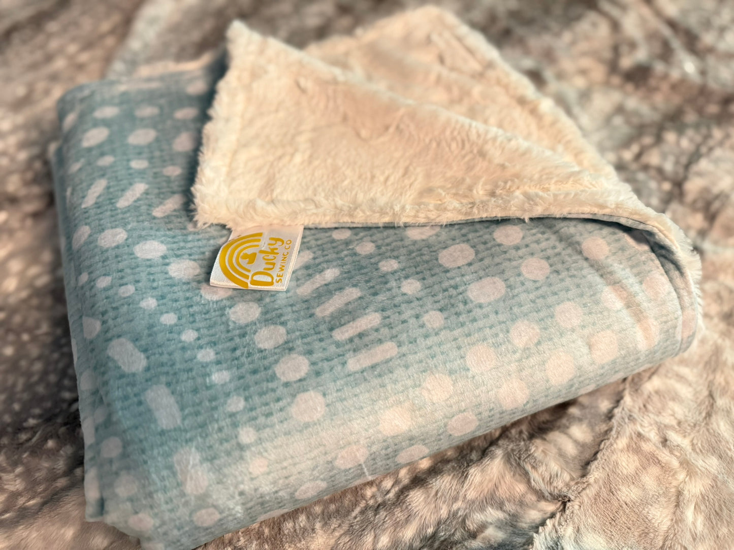Scalloped Dots Mama Bear Minky Throw